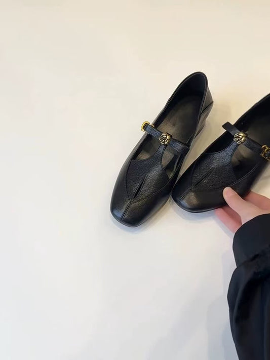Lambskin version ~ French retro hollowed-out single buckle camellia single shoes for women, versatile genuine leather chunky heel Mary Jane shoes